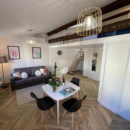 Nice Renting - Massena - Loft - Heart Of Vieil Antibes - The Market With Sea View Экстерьер фото