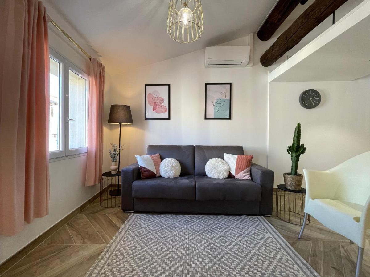 Nice Renting - Massena - Loft - Heart Of Vieil Antibes - The Market With Sea View Экстерьер фото