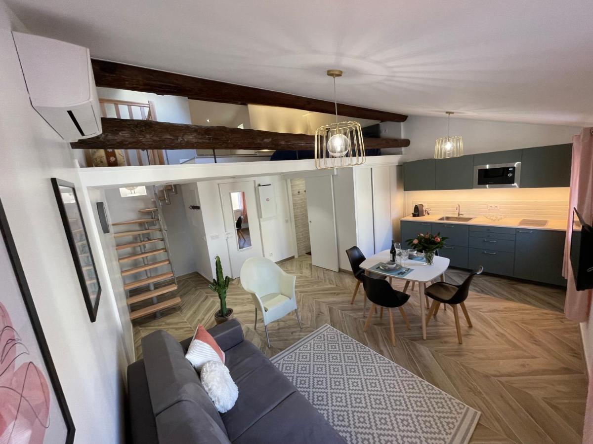 Nice Renting - Massena - Loft - Heart Of Vieil Antibes - The Market With Sea View Экстерьер фото
